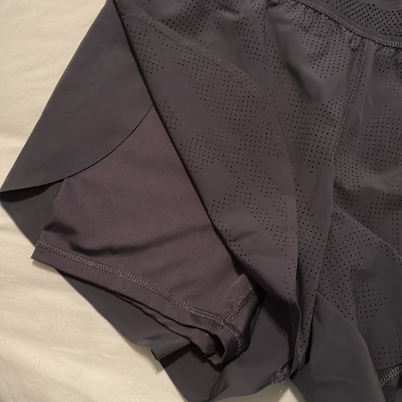 Running shorts - Picture 4 of 4